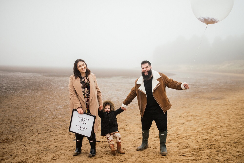 Pregnancy Announcement Ideas - www.dilanandme.com - Announcing baby number two, due August 2018 - Holkham, Norfolk
